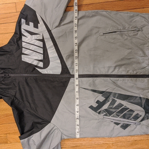 Nike Youth Jacket - Outdoors - Picture 7 of 7